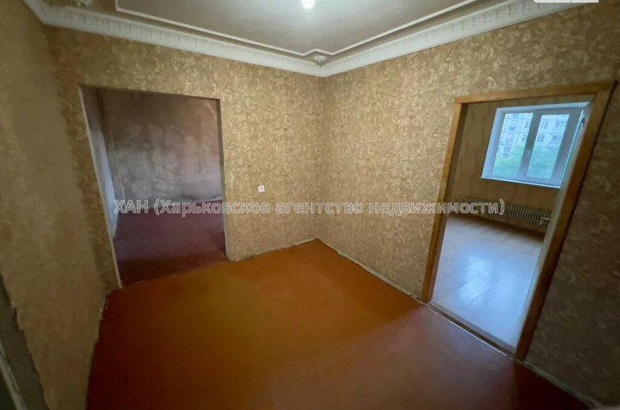 Продам квартиру, Амосова ул. , 4  ком., 81 м², косметический ремонт 