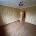 Продам квартиру, Амосова ул. , 4  ком., 81 м², косметический ремонт 