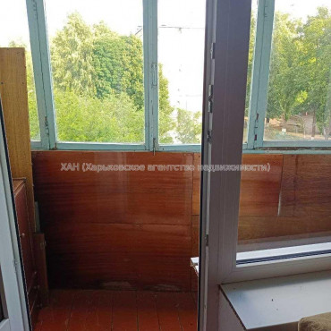 Продам квартиру, Непокоренных ул. , 1  ком., 32.70 м², советский ремонт 