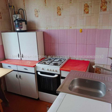 Продам квартиру, Непокоренных ул. , 1  ком., 32.70 м², советский ремонт 
