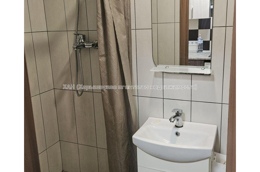 Продам квартиру, Глобинская ул. , 1  ком., 17.50 м², евроремонт 