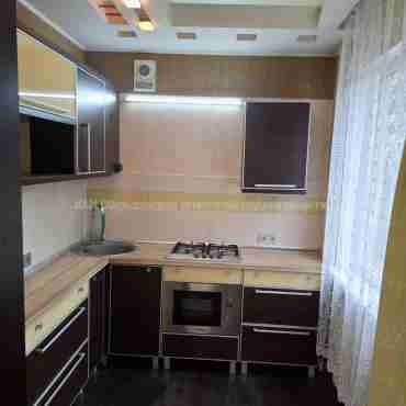 Продам квартиру, Тракторостроителей просп. , 2 кім., 46 м², частичный ремонт 