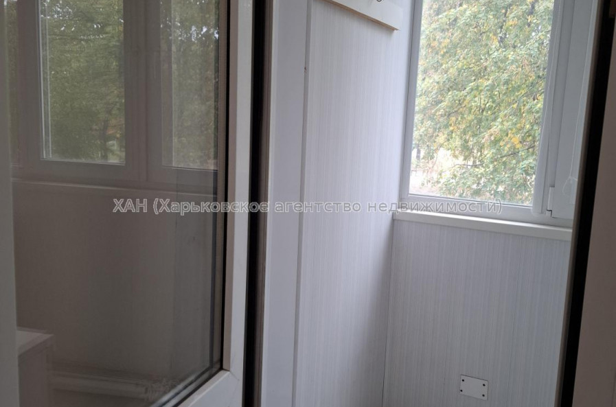 Продам квартиру, Тракторостроителей просп. , 2 кім., 46 м², частичный ремонт 