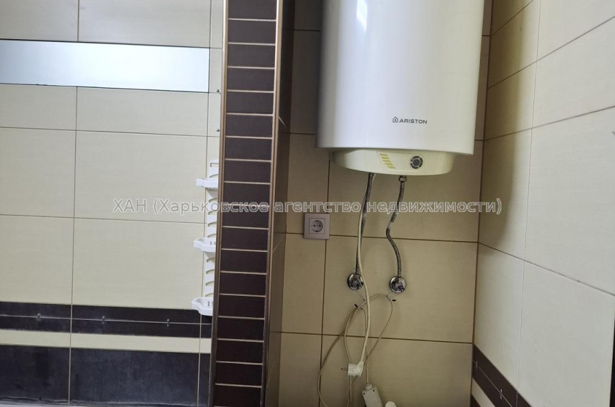 Продам квартиру, Тракторостроителей просп. , 2 кім., 45 м², частичный ремонт 