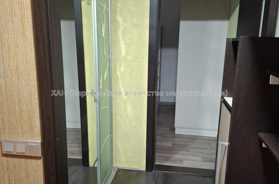 Продам квартиру, Тракторостроителей просп. , 2  ком., 46 м², частичный ремонт 
