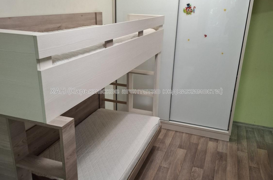 Продам квартиру, Тракторостроителей просп. , 2 кім., 45 м², частичный ремонт 