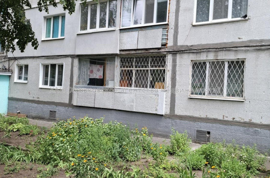 Продам квартиру, Тракторостроителей просп. , 2 кім., 45 м², частичный ремонт 