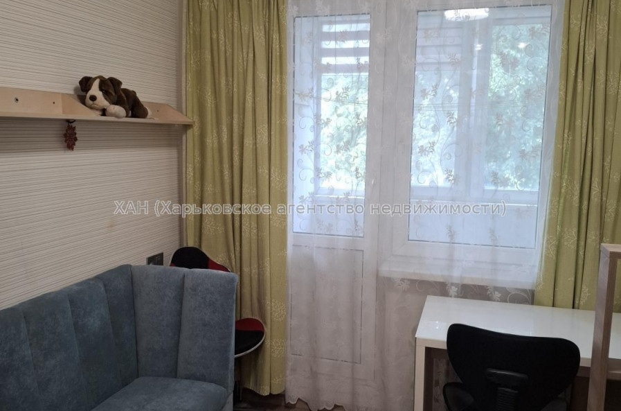 Продам квартиру, Тракторостроителей просп. , 2 кім., 45 м², частичный ремонт 