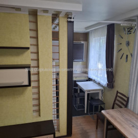 Продам квартиру, Тракторостроителей просп. , 2 кім., 46 м², частичный ремонт