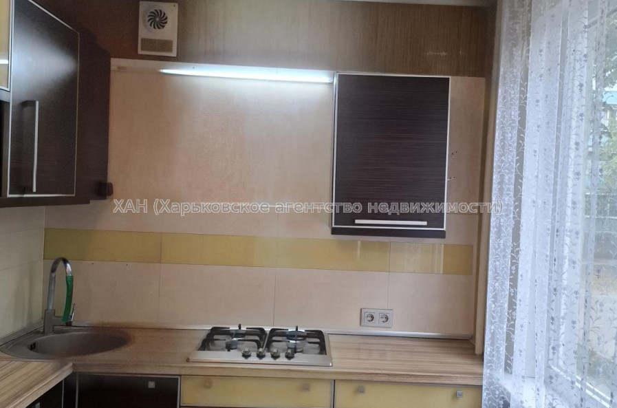 Продам квартиру, Тракторостроителей просп. , 2 кім., 46 м², частичный ремонт 