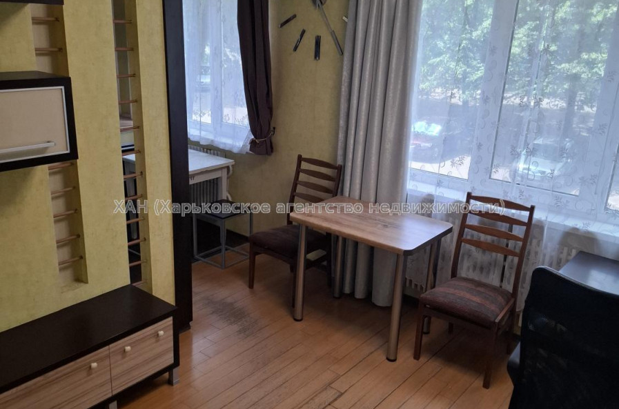 Продам квартиру, Тракторостроителей просп. , 2 кім., 45 м², частичный ремонт 