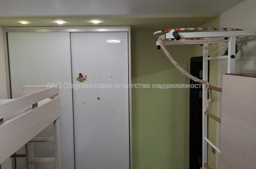 Продам квартиру, Тракторостроителей просп. , 2 кім., 45 м², частичный ремонт 