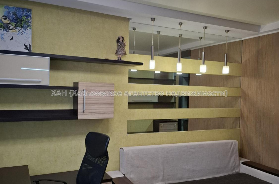 Продам квартиру, Тракторостроителей просп. , 2 кім., 46 м², частичный ремонт 