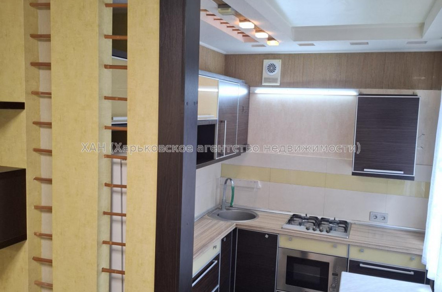 Продам квартиру, Тракторостроителей просп. , 2 кім., 45 м², частичный ремонт 