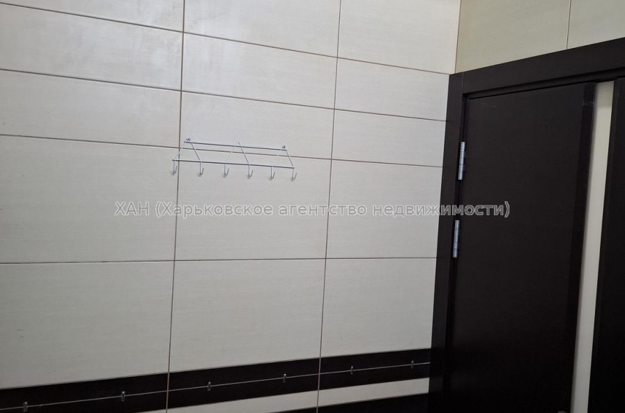 Продам квартиру, Тракторостроителей просп. , 2 кім., 45 м², частичный ремонт 