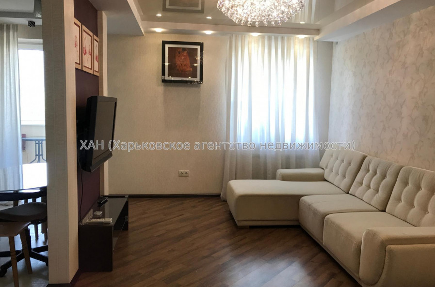 Продам квартиру, Академика Павлова ул. , 160Д , 3 кім., 121 м², евроремонт 