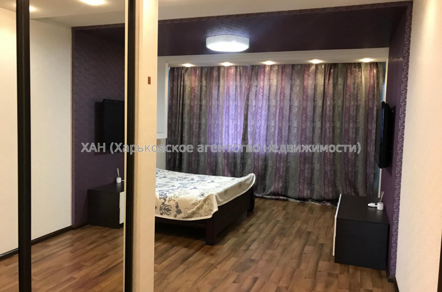 Продам квартиру, Академика Павлова ул. , 160Д , 3 кім., 121 м², евроремонт 