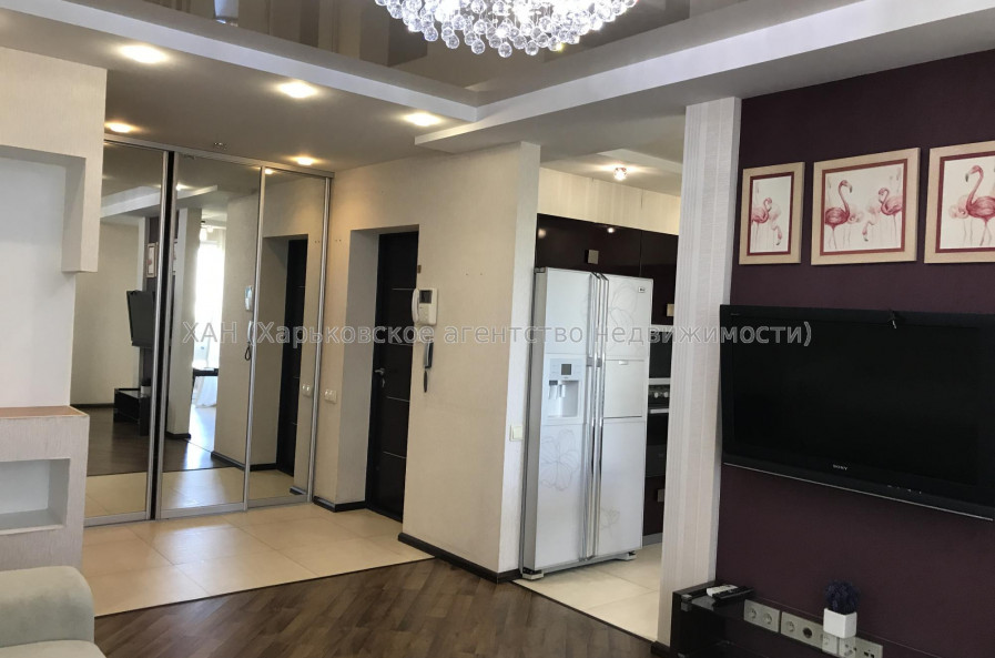 Продам квартиру, Академика Павлова ул. , 160Д , 3 кім., 121 м², евроремонт 