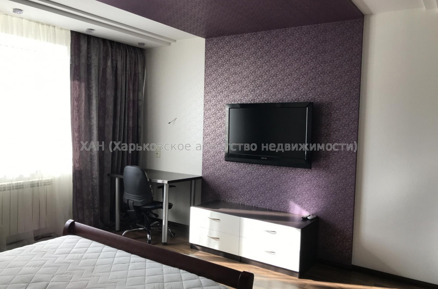 Продам квартиру, Академика Павлова ул. , 160Д , 3 кім., 121 м², евроремонт 