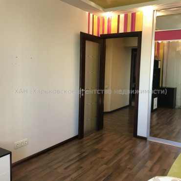 Продам квартиру, Академика Павлова ул. , 160Д , 3  ком., 121 м², евроремонт 