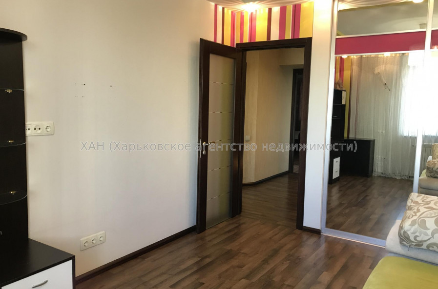 Продам квартиру, Академика Павлова ул. , 160Д , 3 кім., 121 м², евроремонт 