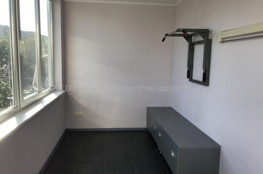 Продам квартиру, Академика Павлова ул. , 160Д , 3 кім., 121 м², евроремонт 