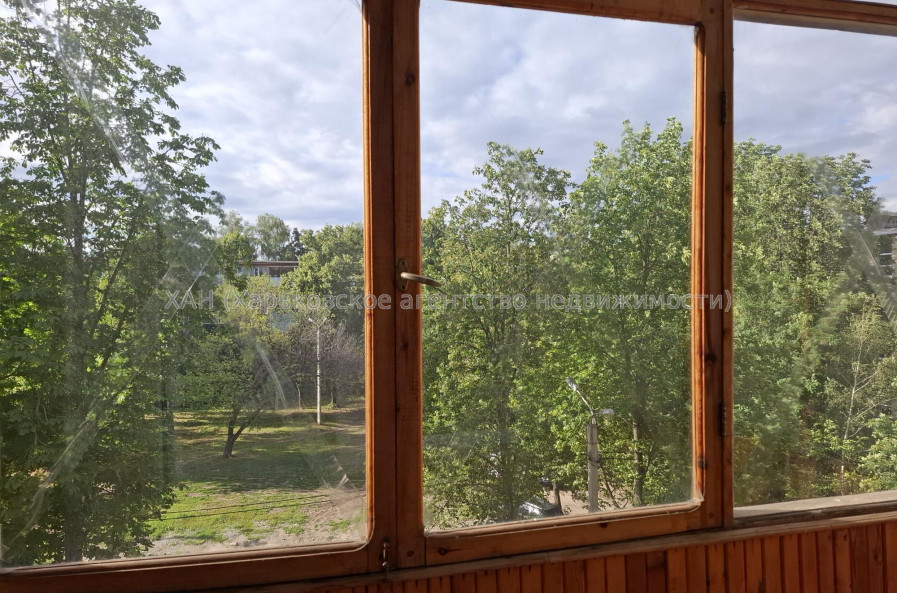 Здам квартиру, Науки просп. , 31В , 2 кім., 65 м², капитальный ремонт 