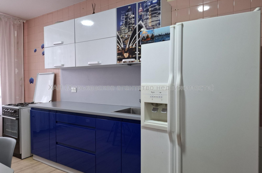Здам квартиру, Науки просп. , 31В , 2 кім., 65 м², капитальный ремонт 