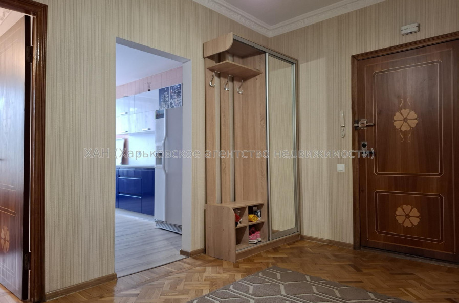 Здам квартиру, Науки просп. , 31В , 2 кім., 65 м², капитальный ремонт 