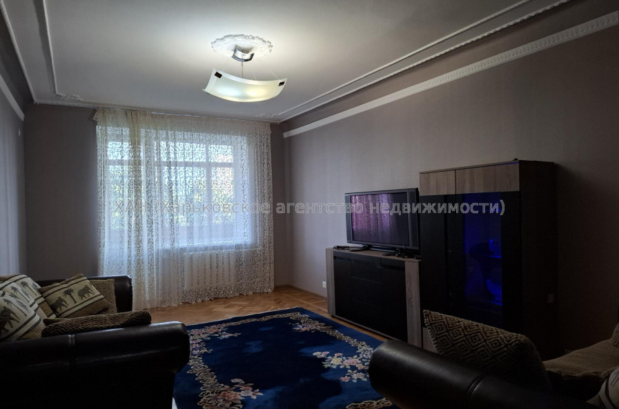 Здам квартиру, Науки просп. , 31В , 2 кім., 65 м², капитальный ремонт 