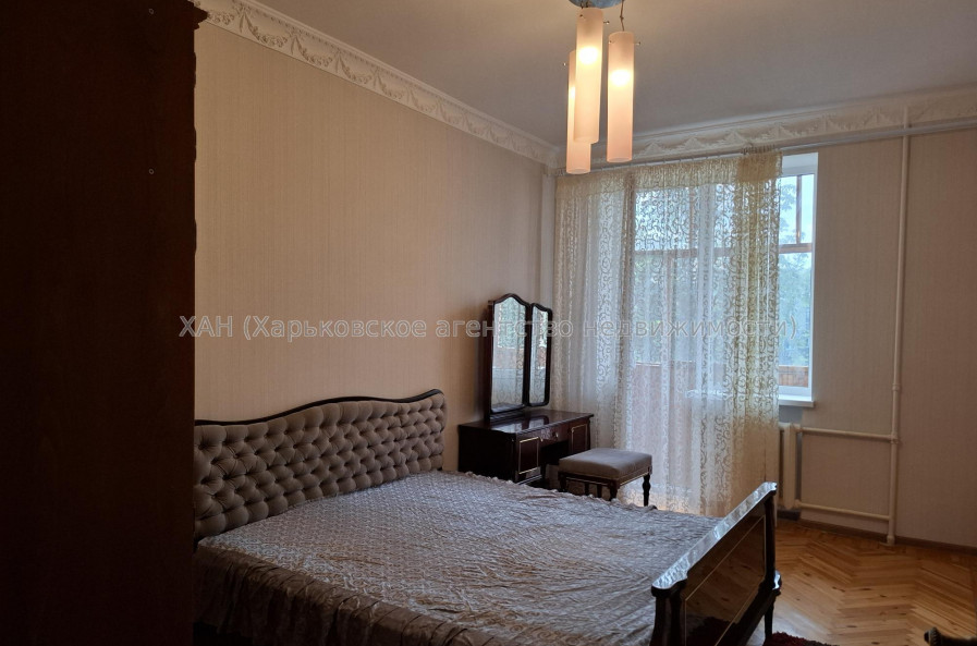 Здам квартиру, Науки просп. , 31В , 2 кім., 65 м², капитальный ремонт 