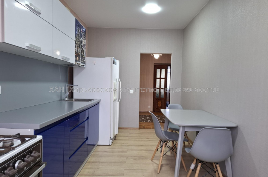 Здам квартиру, Науки просп. , 31В , 2 кім., 65 м², капитальный ремонт 