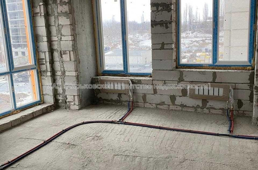 Продам квартиру, Гвардейцев Широнинцев ул. , 3  ком., 86.30 м², без внутренних работ 