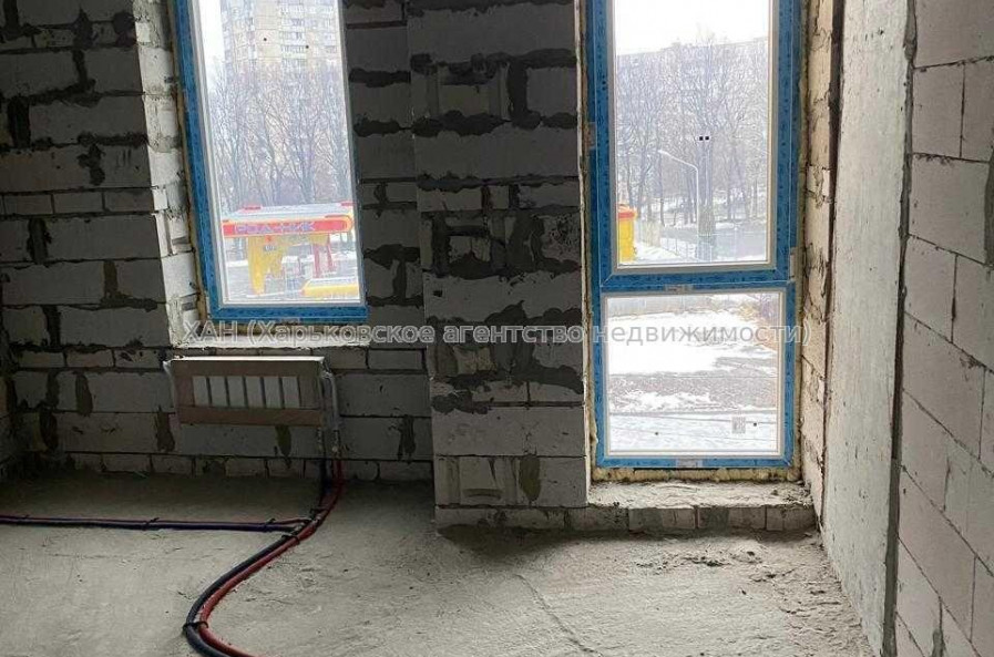 Продам квартиру, Гвардейцев Широнинцев ул. , 3  ком., 86.30 м², без внутренних работ 