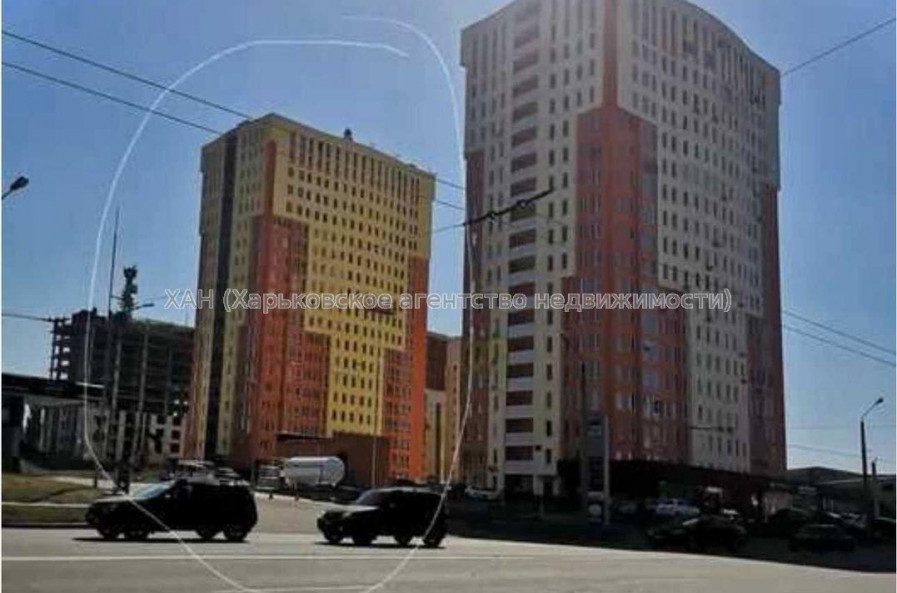 Продам квартиру, Гвардейцев Широнинцев ул. , 3  ком., 86.30 м², без внутренних работ 