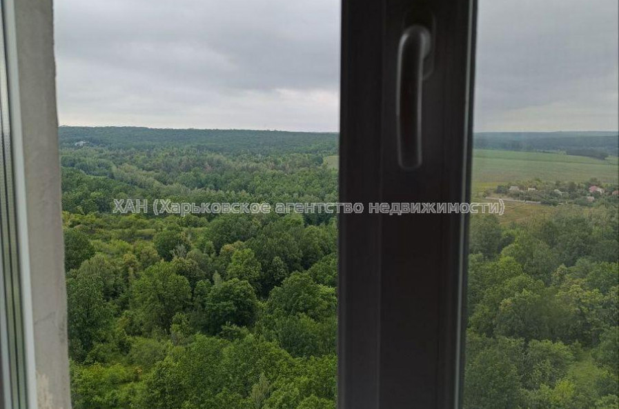 Продам квартиру, Жуковского просп. , 3 кім., 69.80 м², капитальный ремонт 