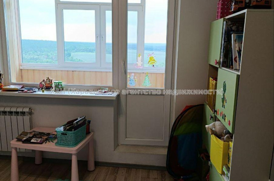 Продам квартиру, Жуковского просп. , 3 кім., 69.80 м², капитальный ремонт 