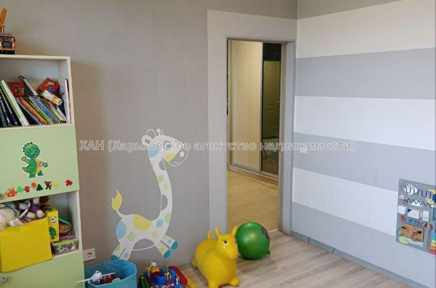 Продам квартиру, Жуковского просп. , 3 кім., 69.80 м², капитальный ремонт 