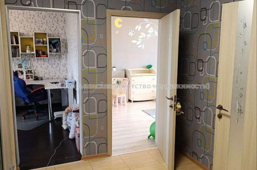 Продам квартиру, Жуковского просп. , 3 кім., 69.80 м², капитальный ремонт 