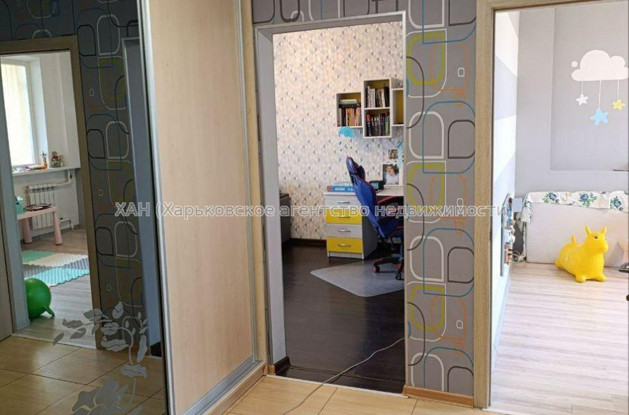 Продам квартиру, Жуковского просп. , 3 кім., 69.80 м², капитальный ремонт 