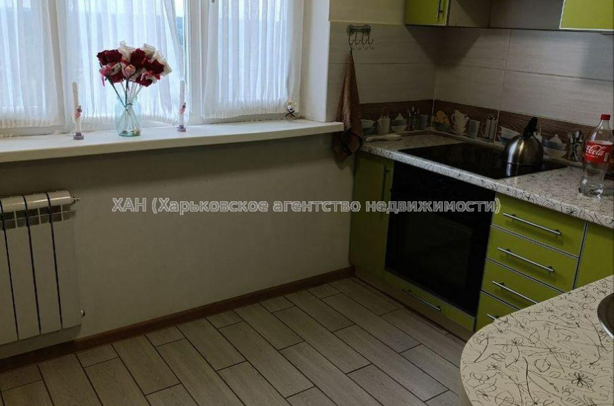 Продам квартиру, Жуковского просп. , 3 кім., 69.80 м², капитальный ремонт 