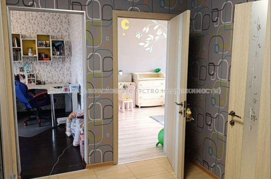 Продам квартиру, Жуковского просп. , 3 кім., 69.80 м², капитальный ремонт 