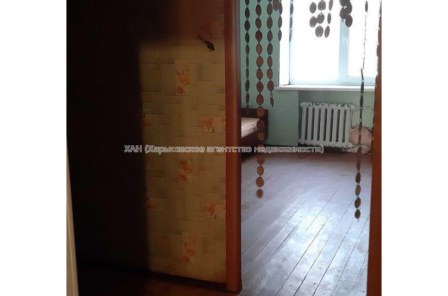 Продам квартиру, Александровский просп. , 1  ком., 27.90 м², советский ремонт 