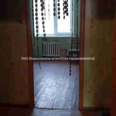 Продам квартиру, Александровский просп. , 1  ком., 27.90 м², советский ремонт 