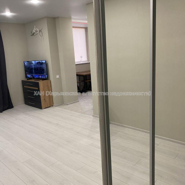 Продам квартиру, Академика Павлова ул. , 1 кім., 36 м², евроремонт 