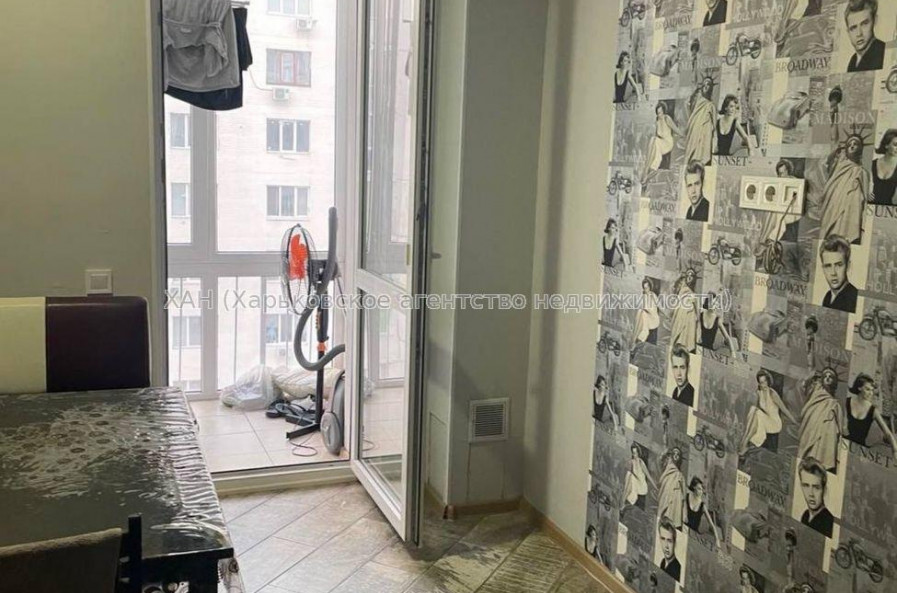 Продам квартиру, Юбилейный просп. , 1  ком., 40 м², капитальный ремонт 