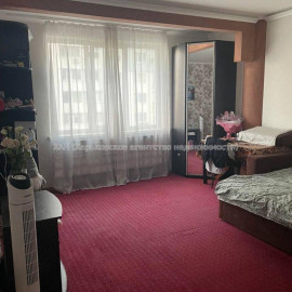 Продам квартиру, Юбилейный просп. , 1 кім., 40 м², капитальный ремонт