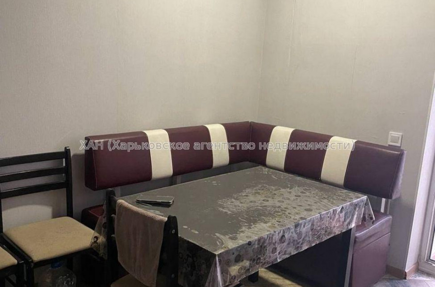 Продам квартиру, Юбилейный просп. , 1  ком., 40 м², капитальный ремонт 