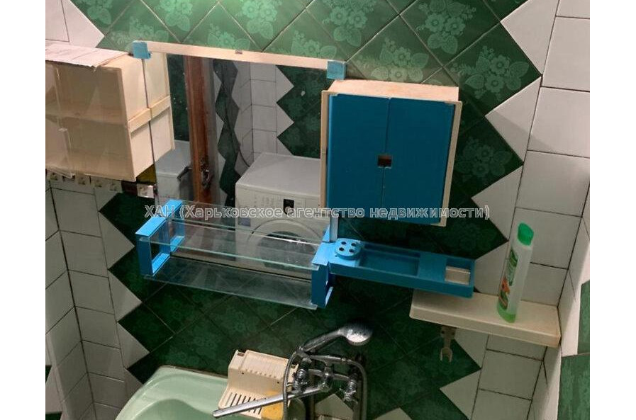 Продам квартиру, Титаренковский пер. , 2 кім., 50.30 м², косметический ремонт 