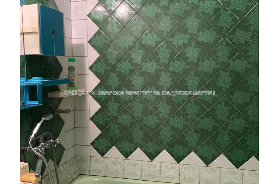 Продам квартиру, Титаренковский пер. , 2 кім., 50.30 м², косметический ремонт 